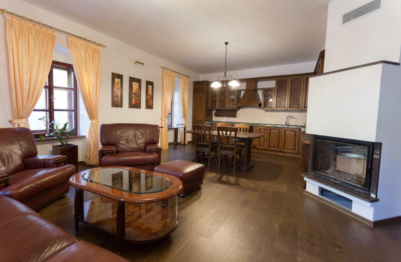 Apartman Pri Lyceu Banská Štiavnica Buitenkant foto